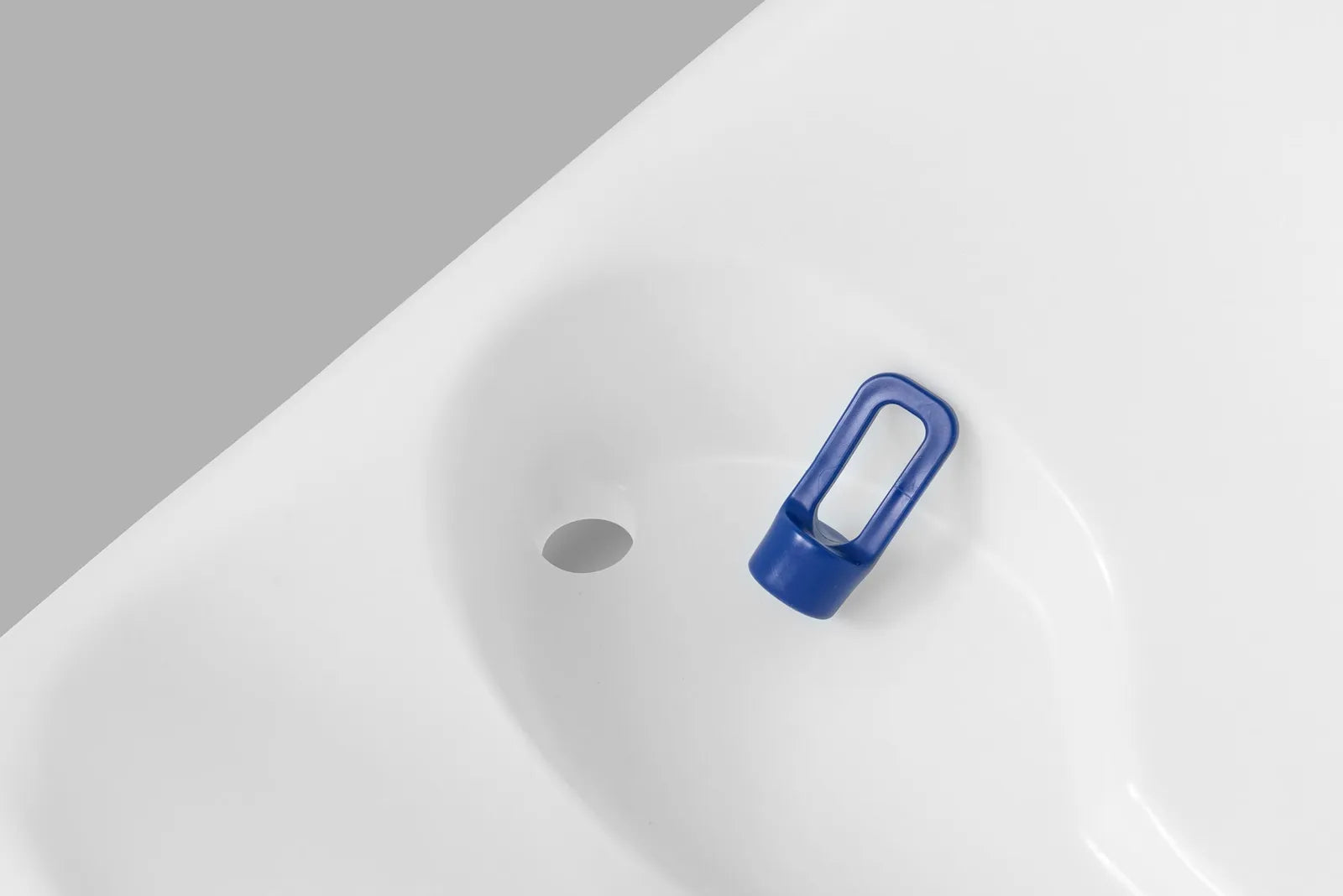 Removable drain plug