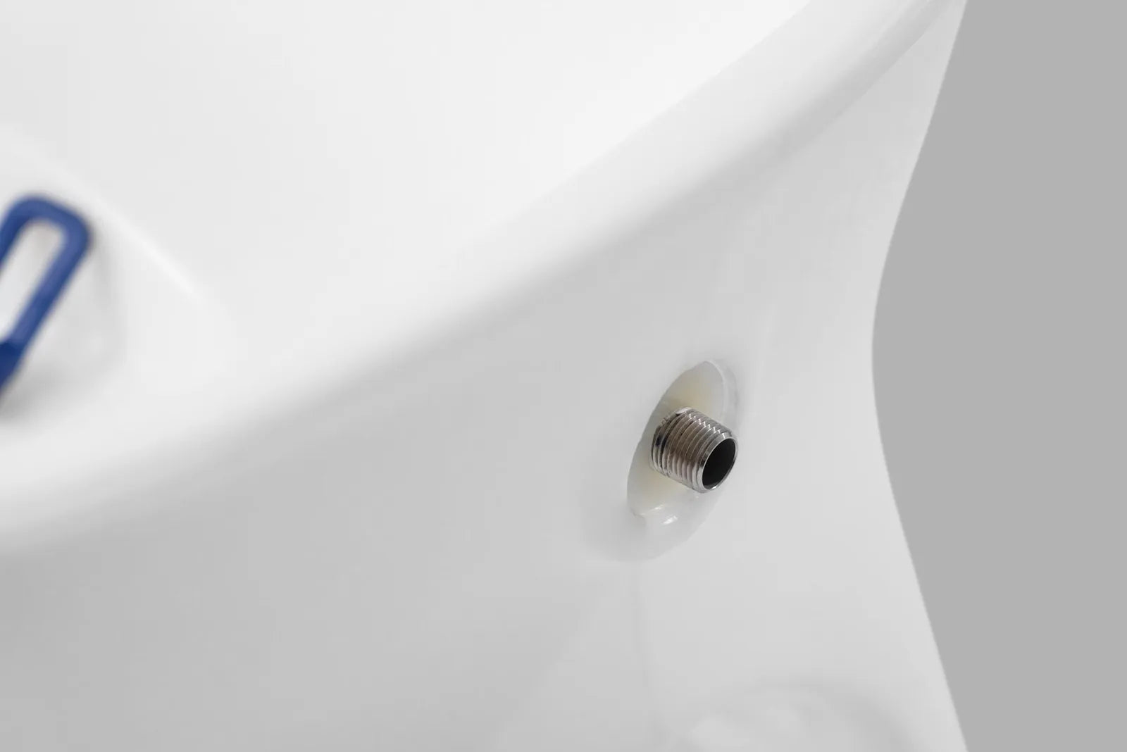 Hose port on the chair